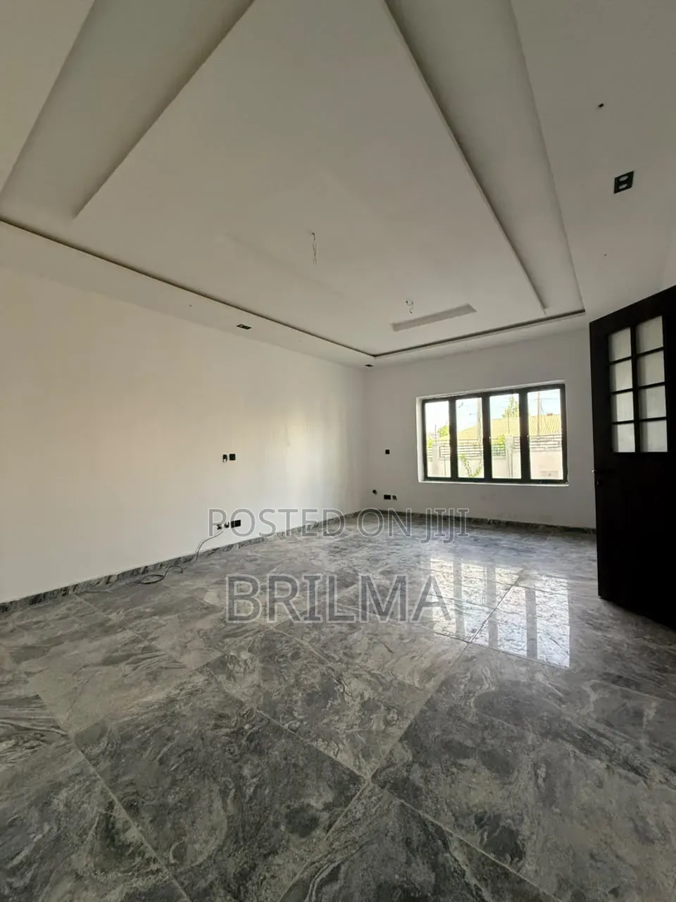 4bdrm Duplex in Life Camp for sale