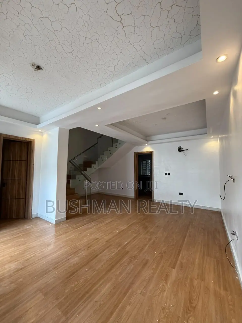 4bdrm Duplex in Lekki Phase 1 for rent