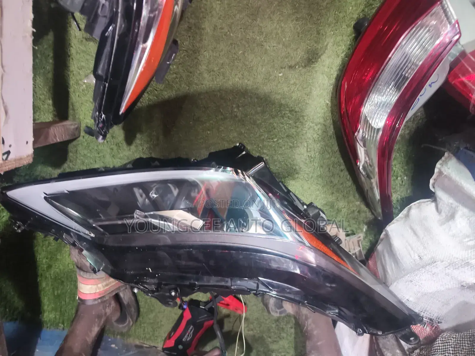Headlight Rx350 2020 One Touch in Build