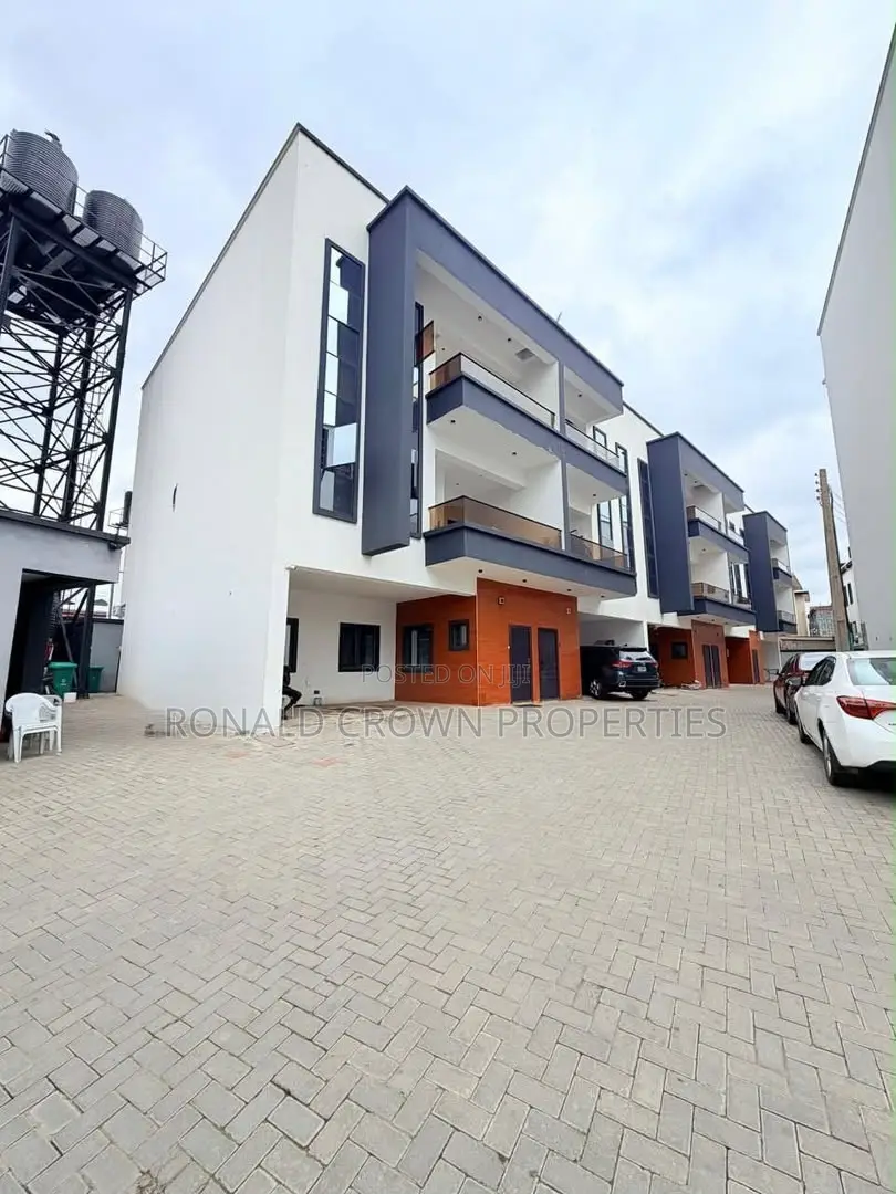 4bdrm Apartment in Allen Avenue for sale