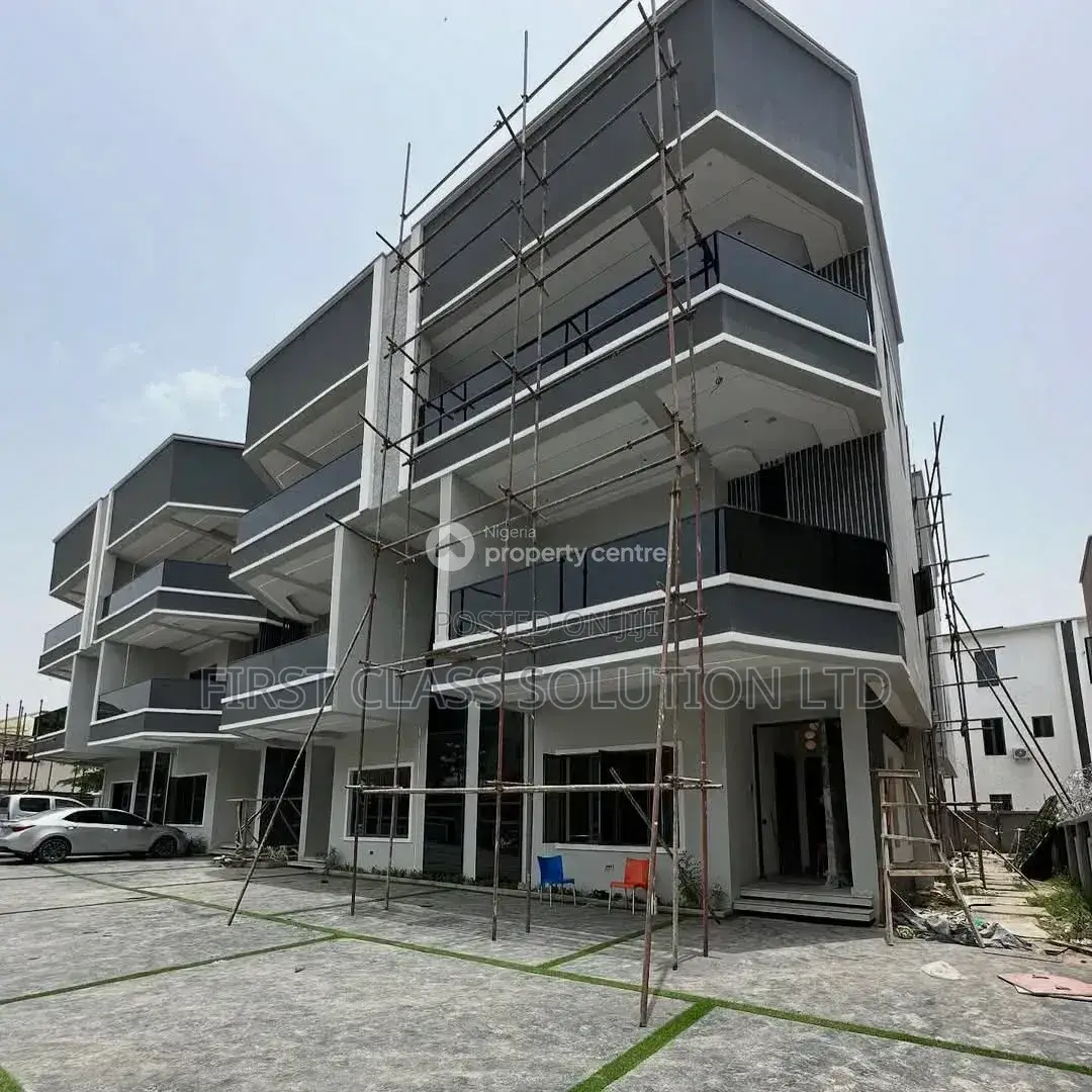 Furnished 4bdrm Duplex in Utako for sale