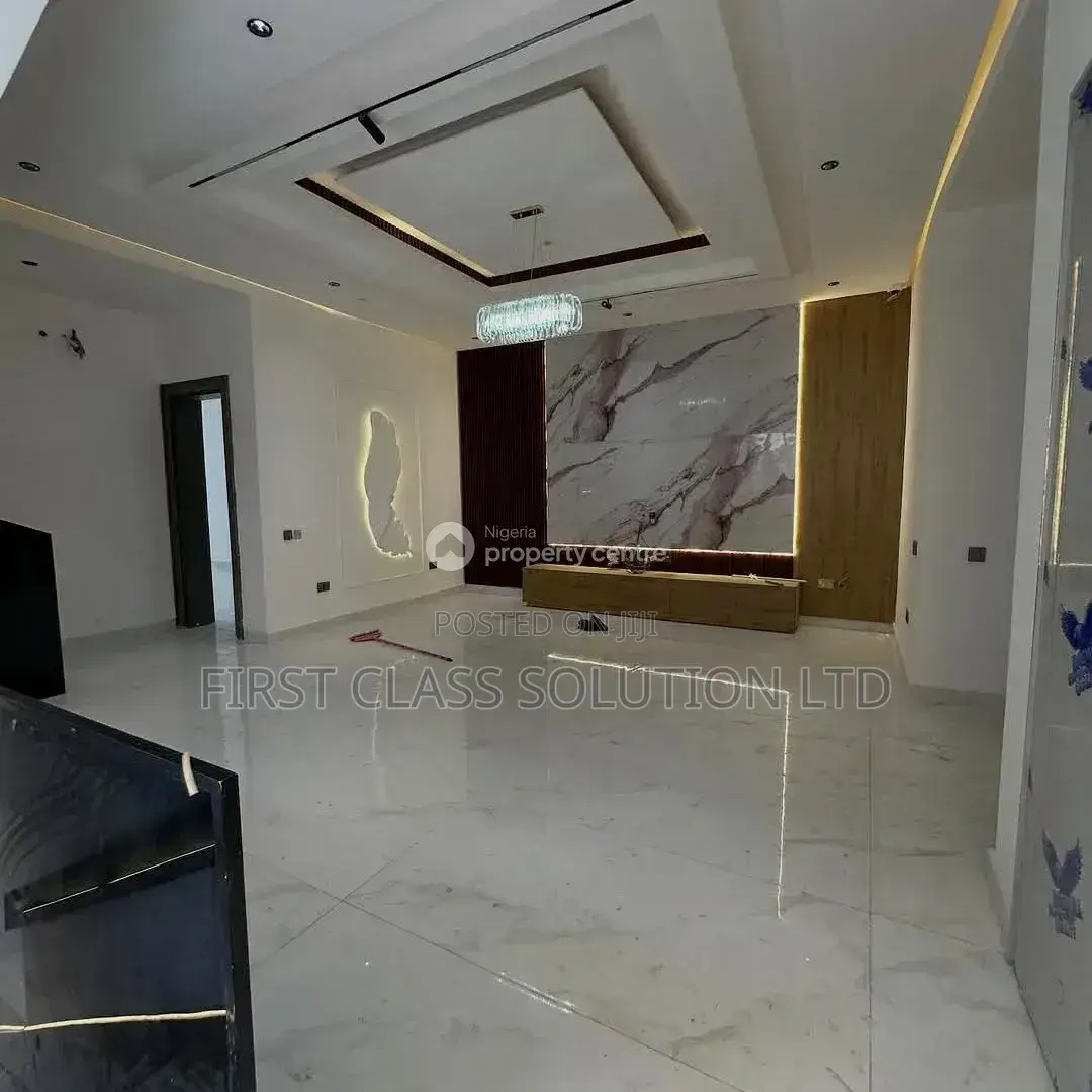 Furnished 4bdrm Duplex in Utako for sale