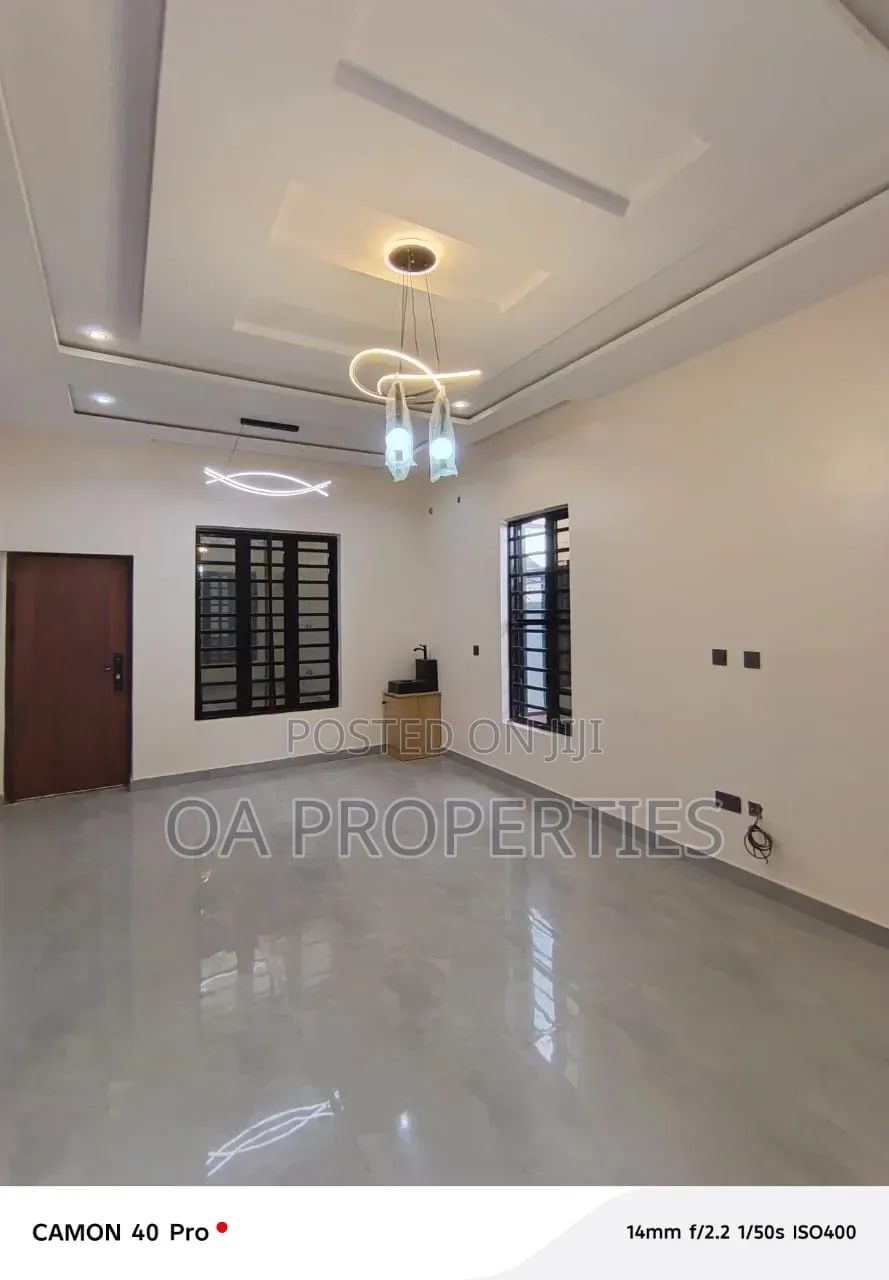 2bdrm Duplex in Okebadan Estate for rent