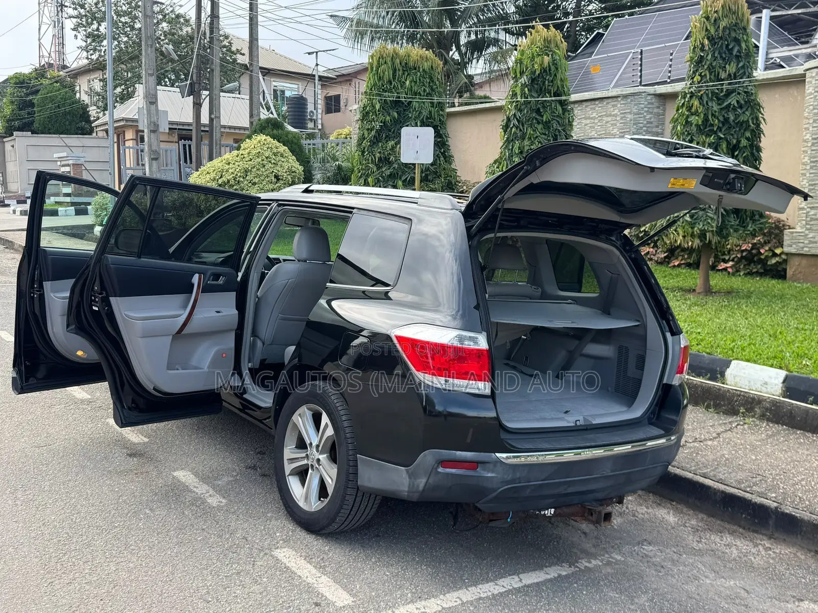 Toyota Highlander Limited 2011 Black