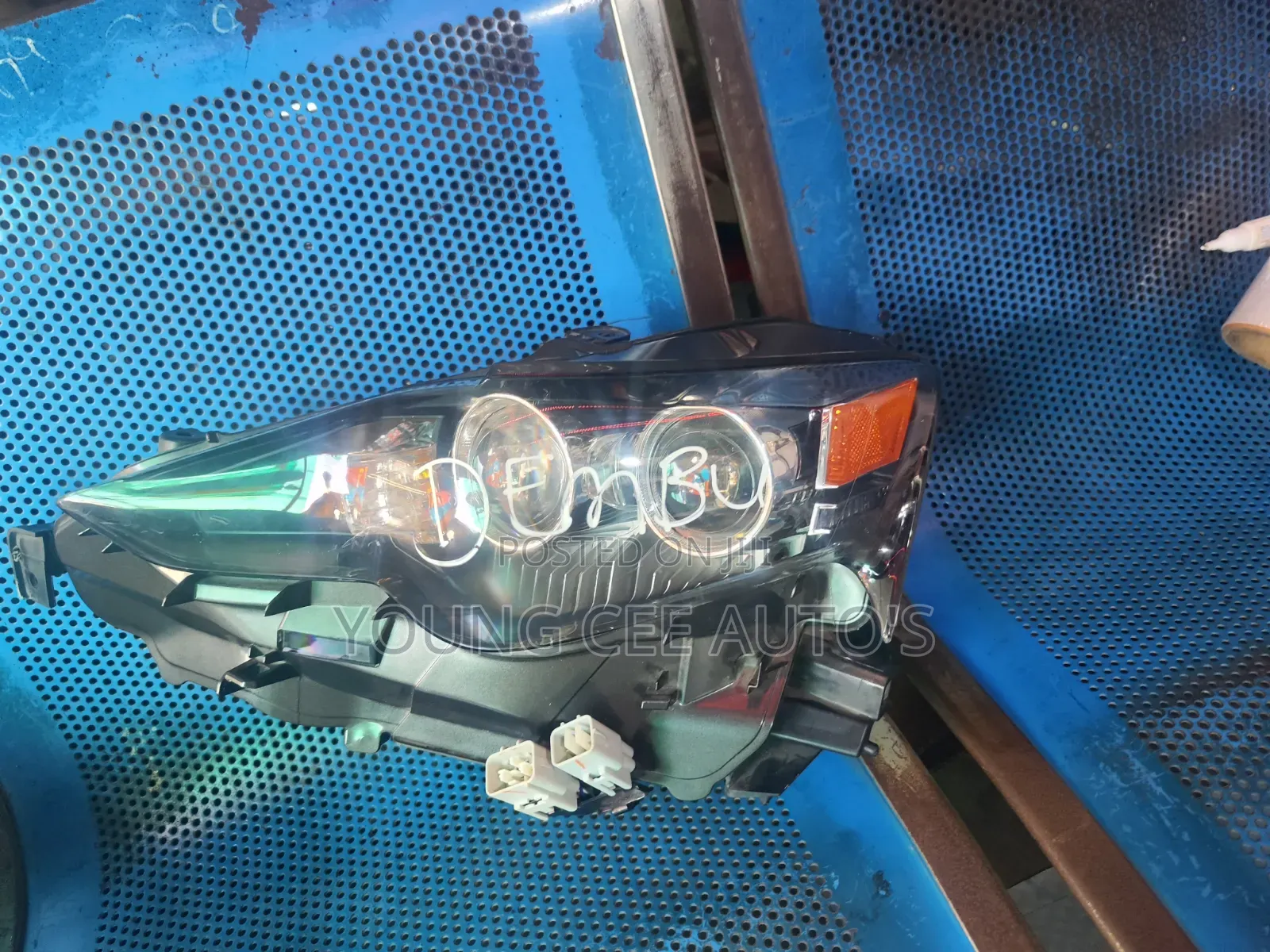 Headlight Is250 2015 Two Touch