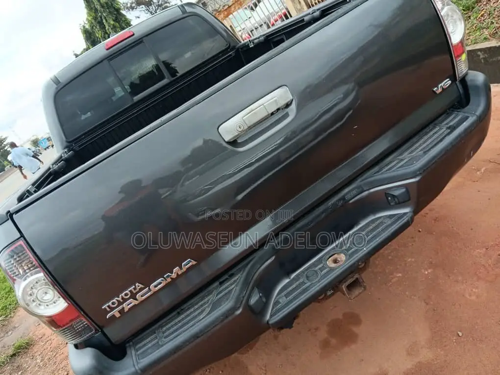 Toyota Tacoma Double Cab V6 2011 Black