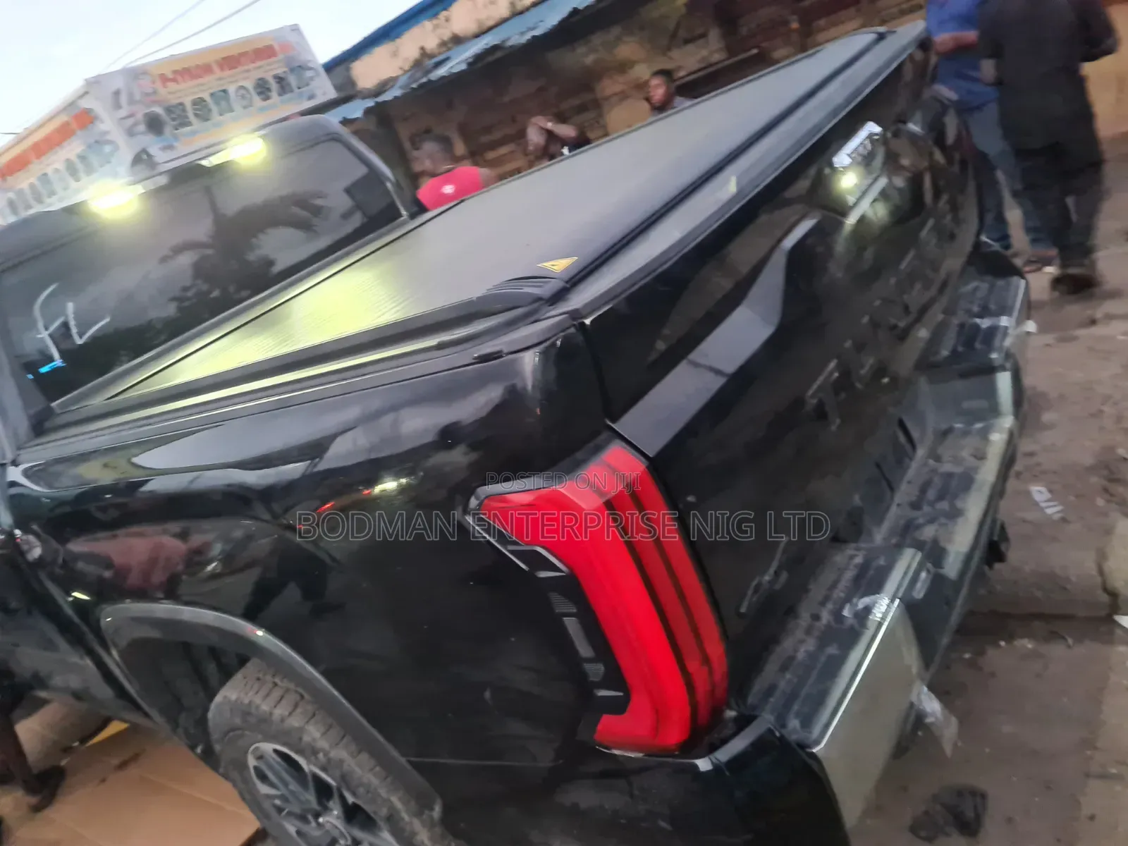 Automatic Retractable Boot Cover for Toyota Tundra 2024 Model at ×+ %