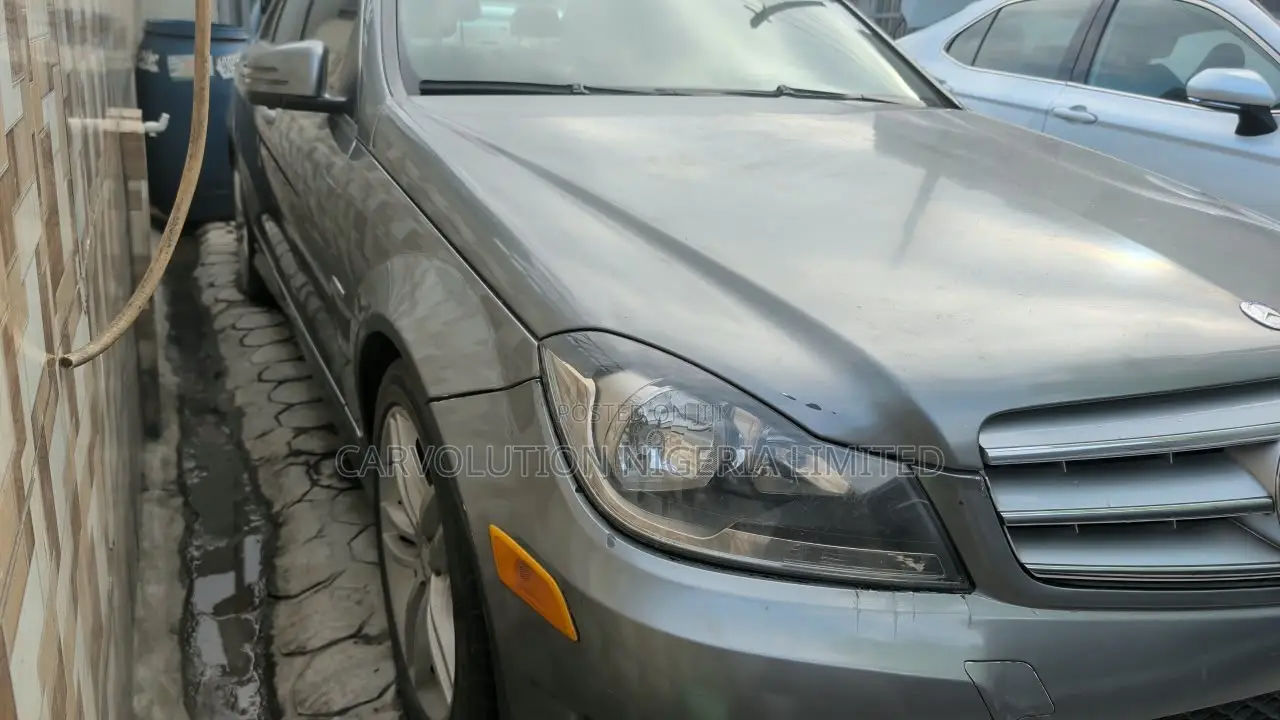 Mercedes-Benz C250 2012 Gray