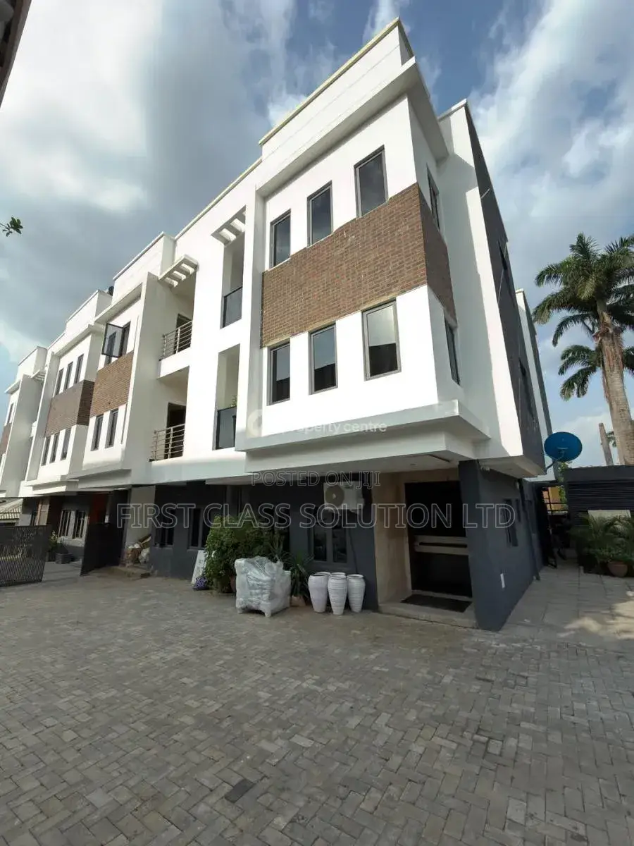 Furnished 4bdrm Duplex in Wuse 2 for sale