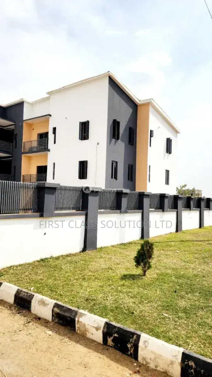 Furnished 3bdrm Apartment in Kaura for sale