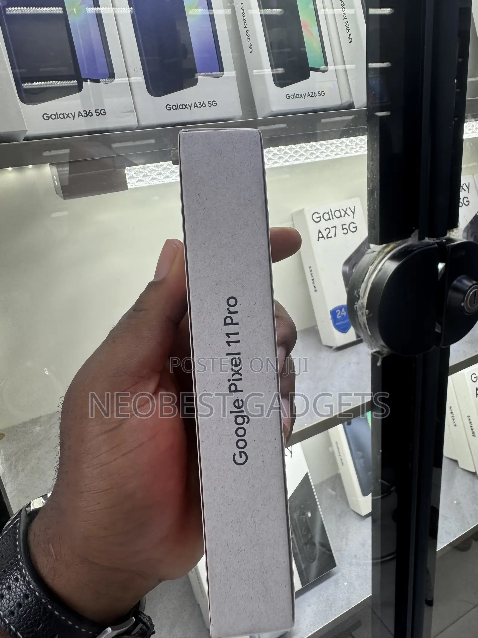 New Google Pixel 11 Pro 256 GB Gold