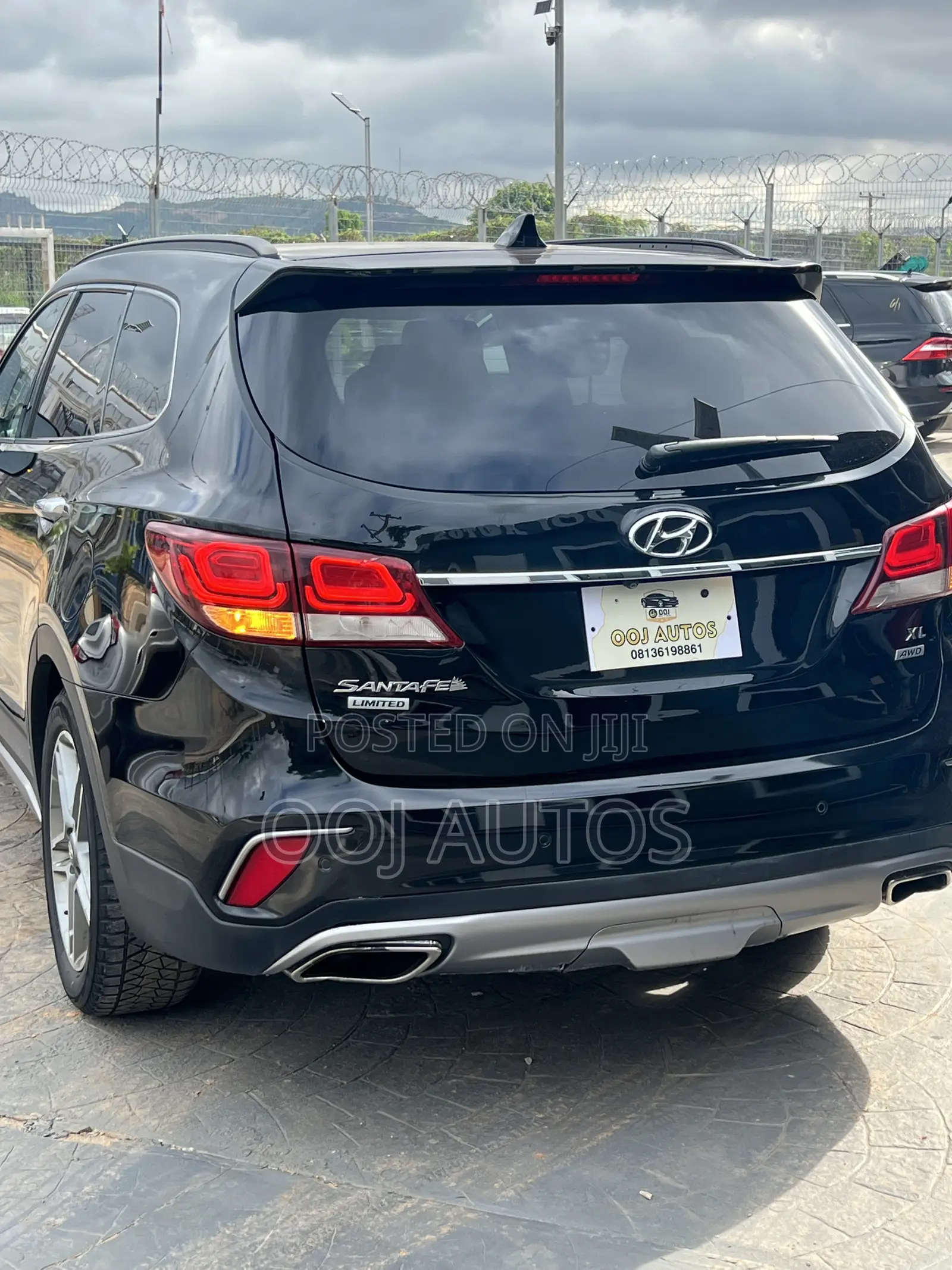 Hyundai Santa Fe Limited AWD 2017 Black