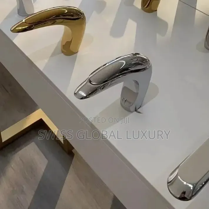 Bathroom Basin Faucet, Cold and Hot Solid Brass Water Mixer Tap