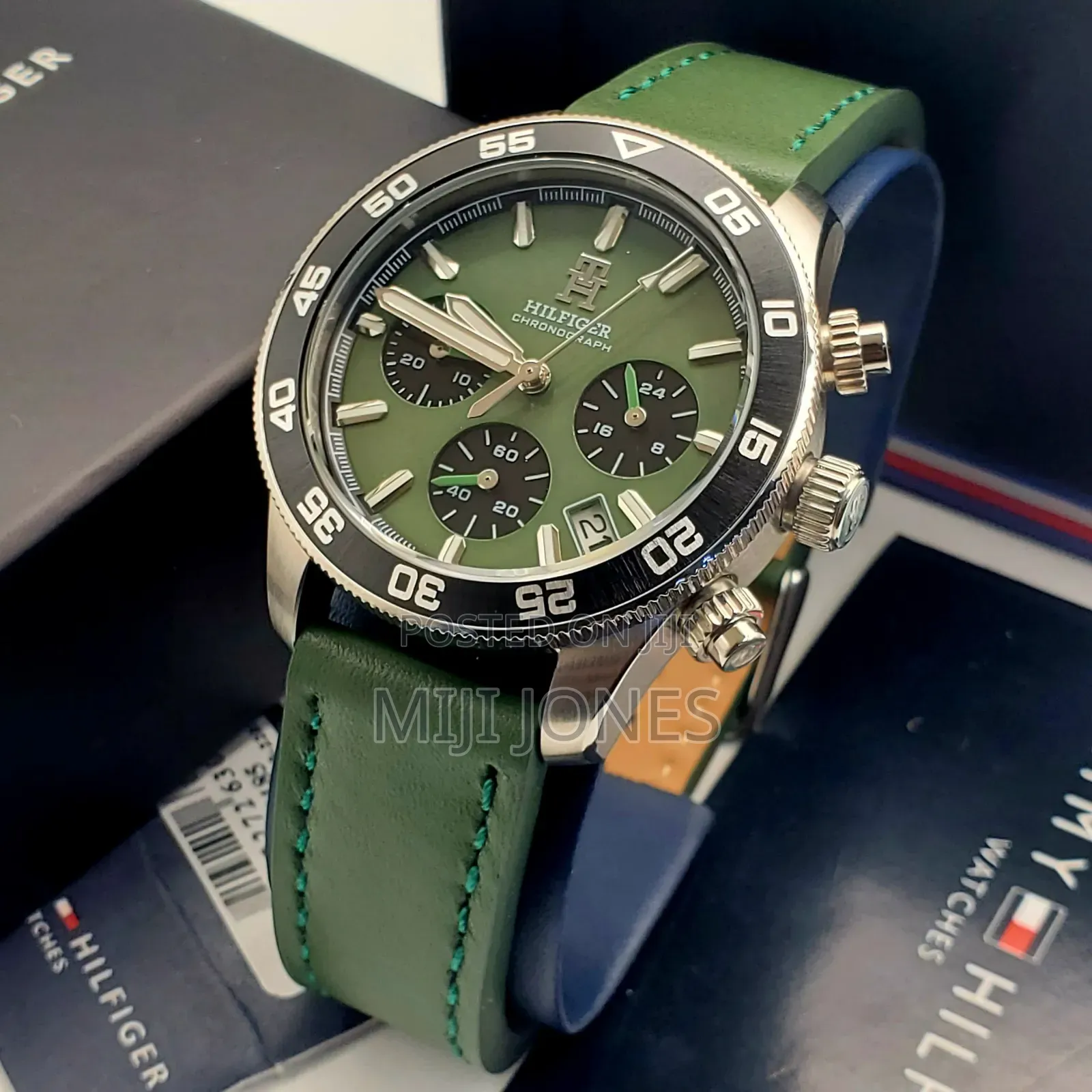 TOMMY HILFIGER Unisex Leather Battery Watch -Chronograph Function*