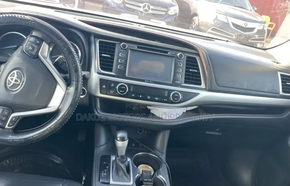 Toyota Highlander 2015 Blue