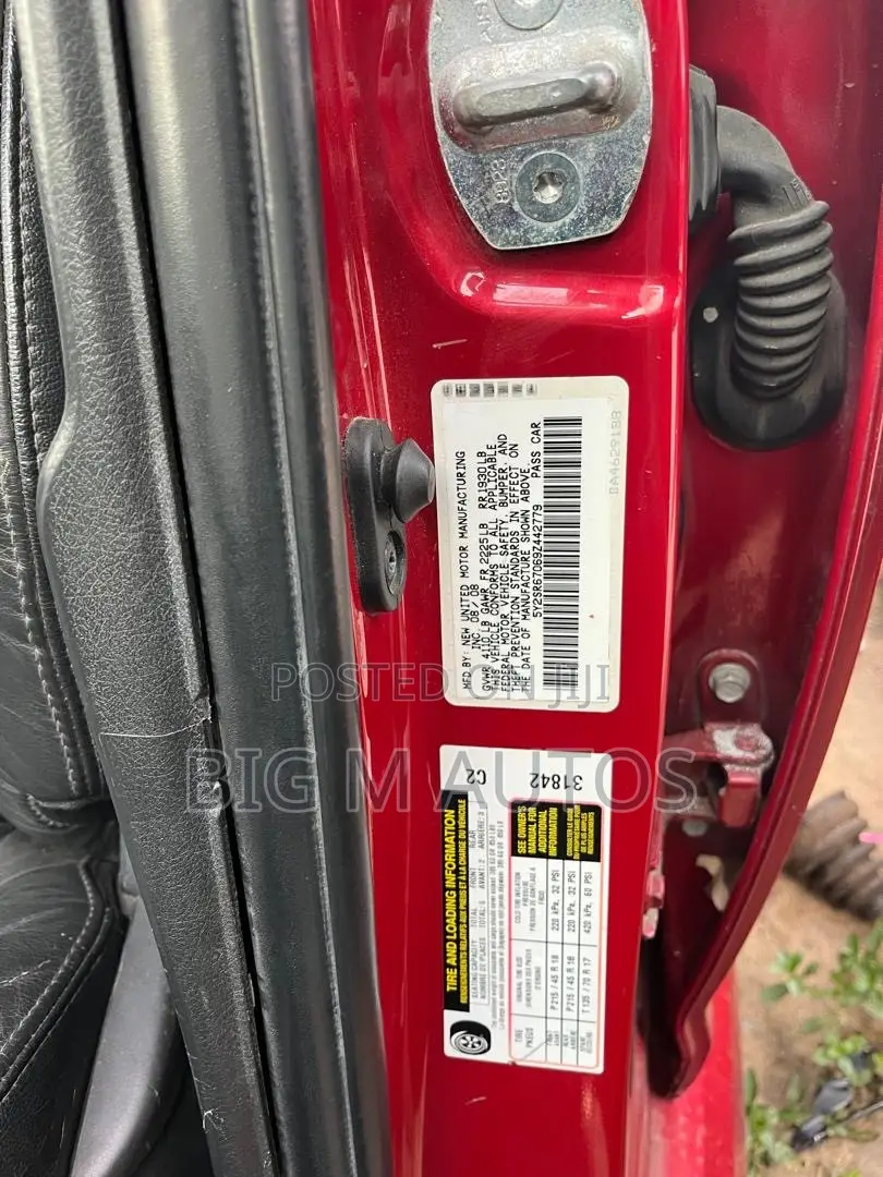 Pontiac Vibe 2008 Red