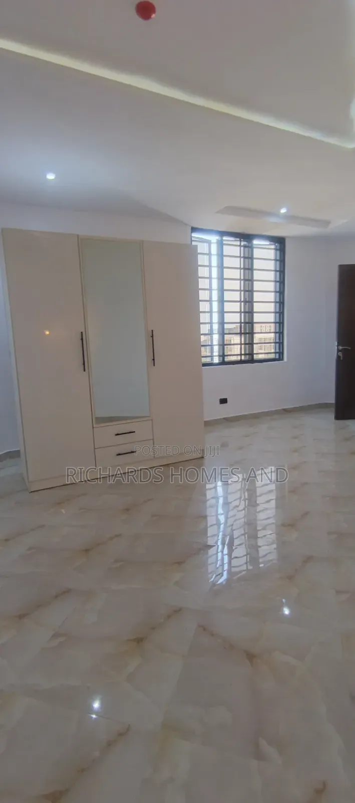 1bdrm Room & Parlour in Ikate for rent