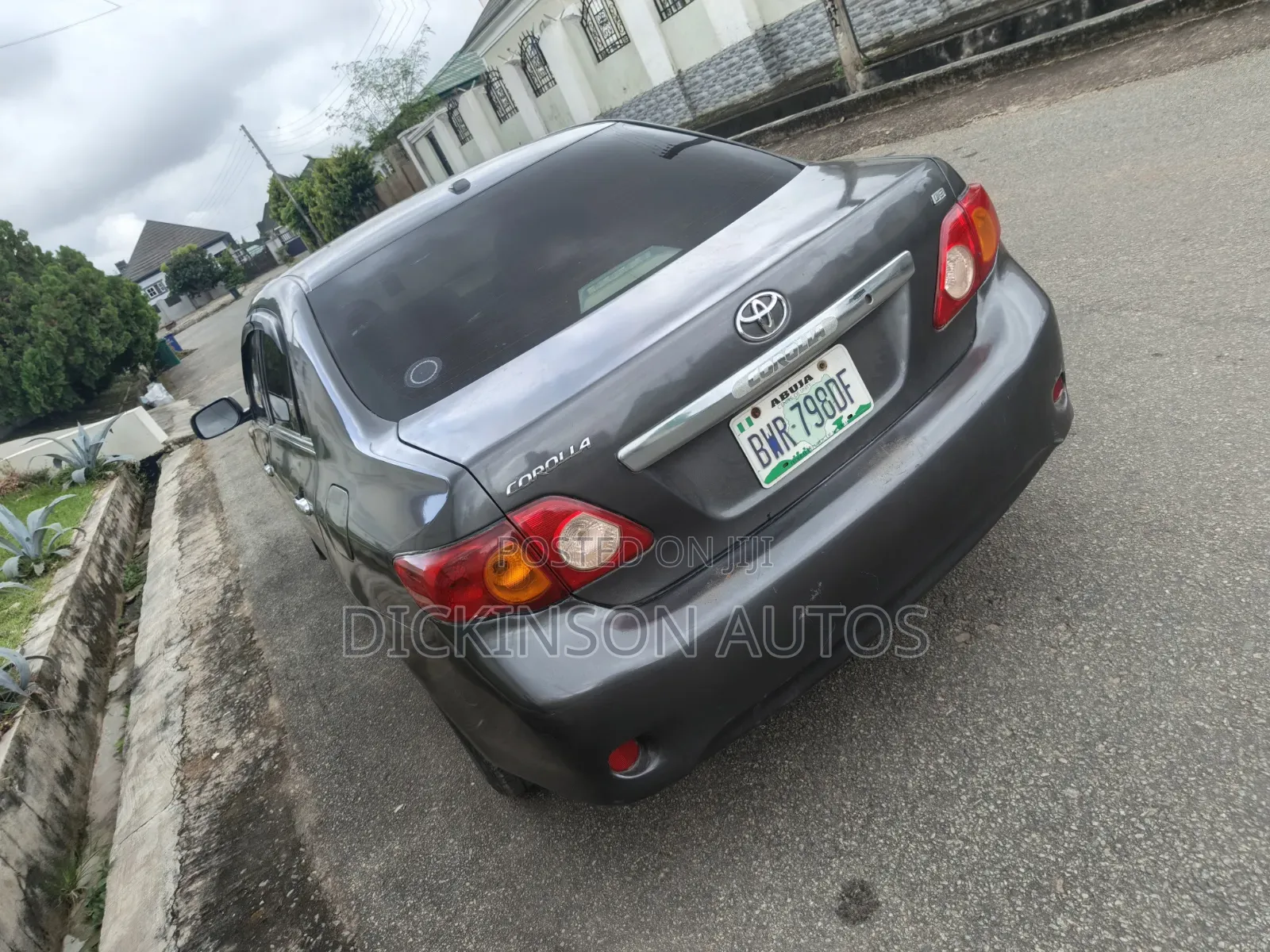 Toyota Corolla 2010 Gray