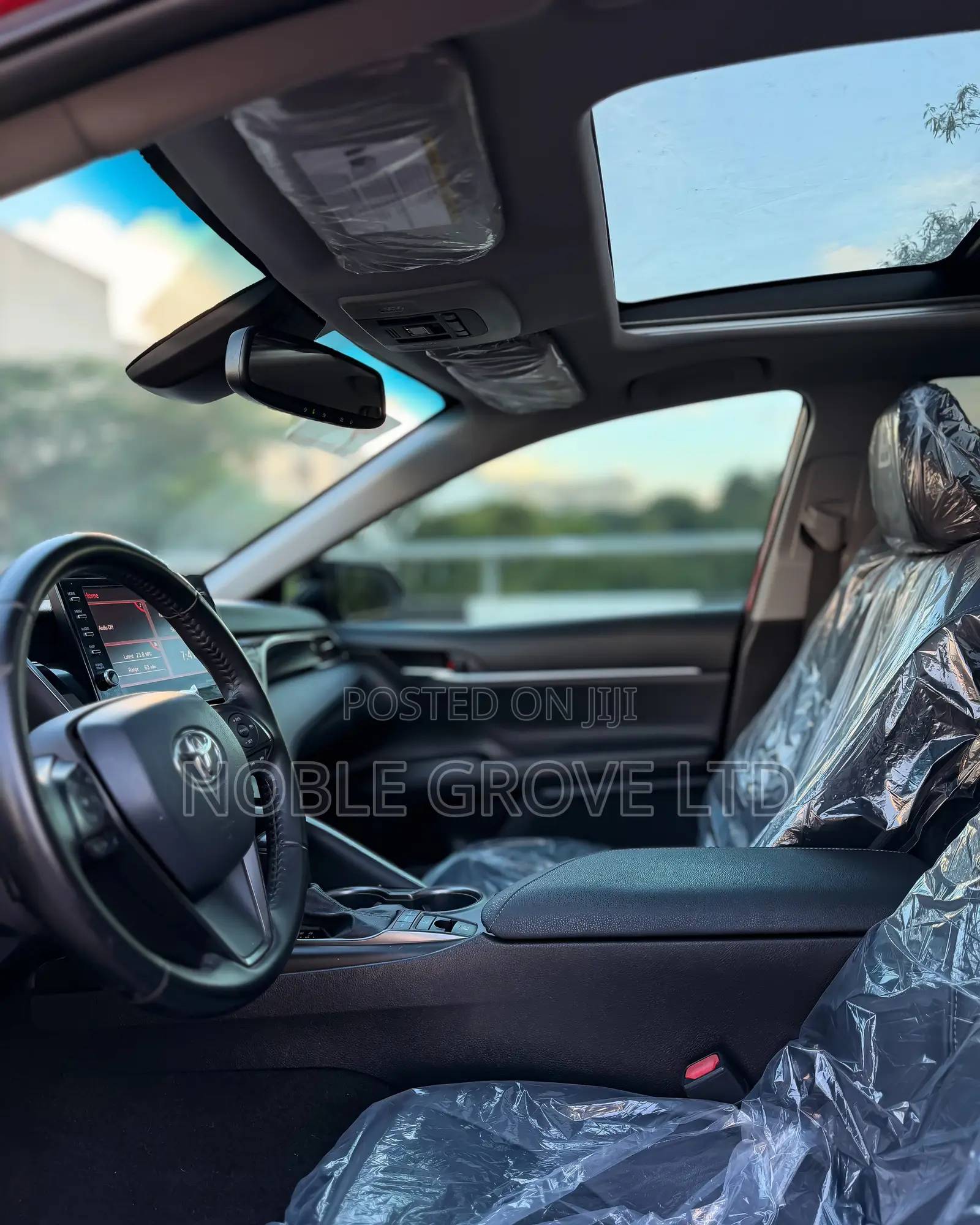 Toyota Camry XSE 2022 Red