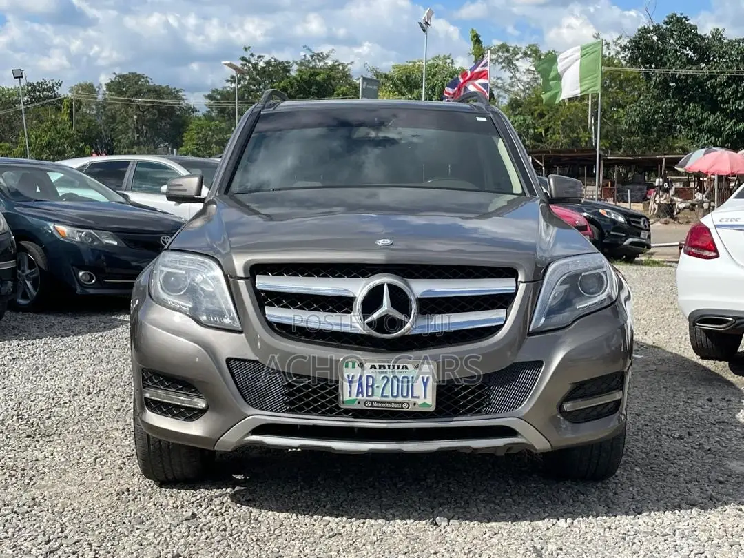 Mercedes-Benz GLK-Class 2014 Brown