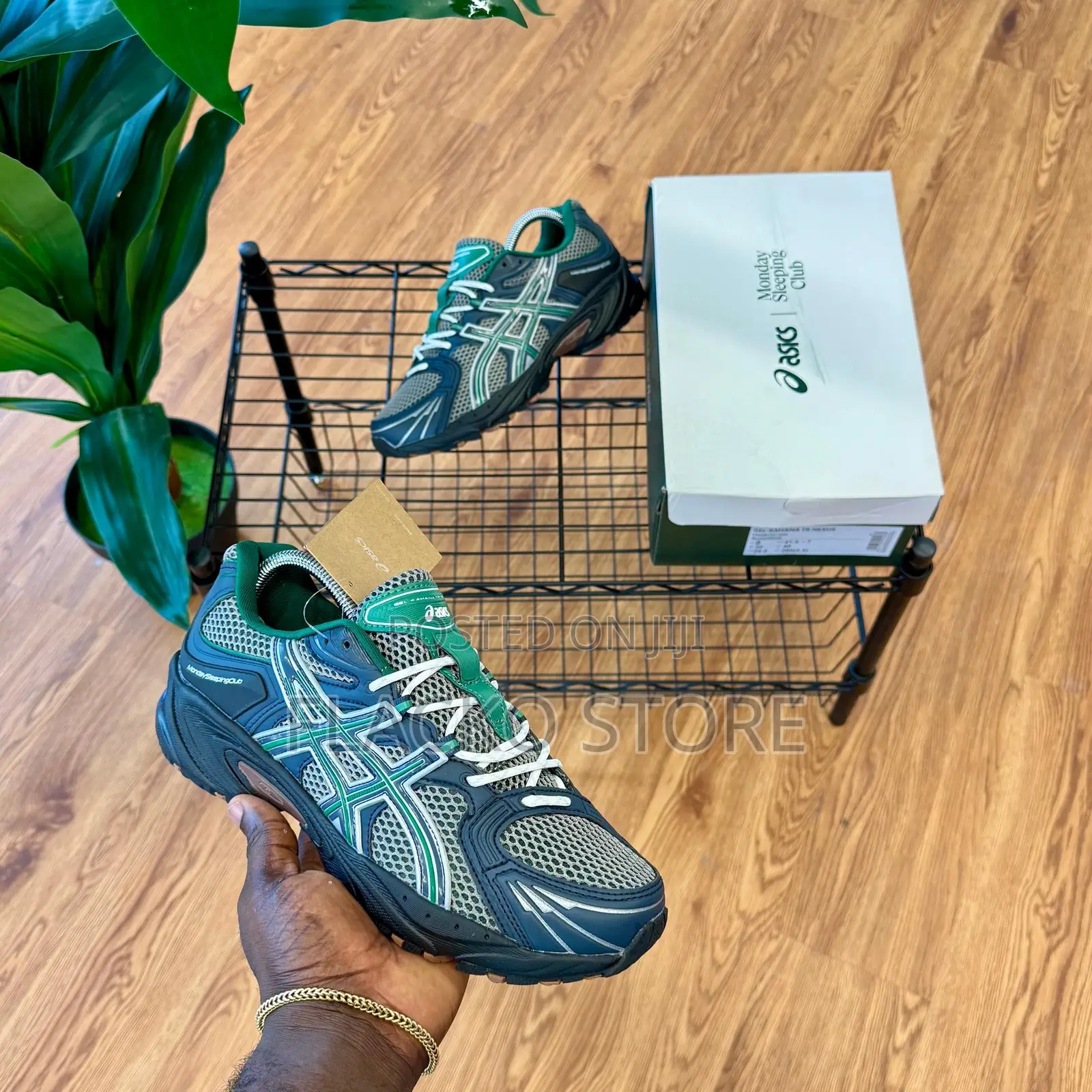 High Quality Monday Sleeping Club Asics Gel Kahana Tr Nexus Sneakers