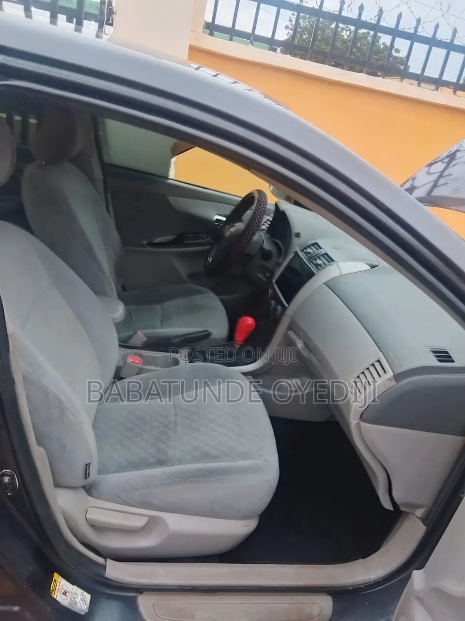 Toyota Corolla 2010 Gray