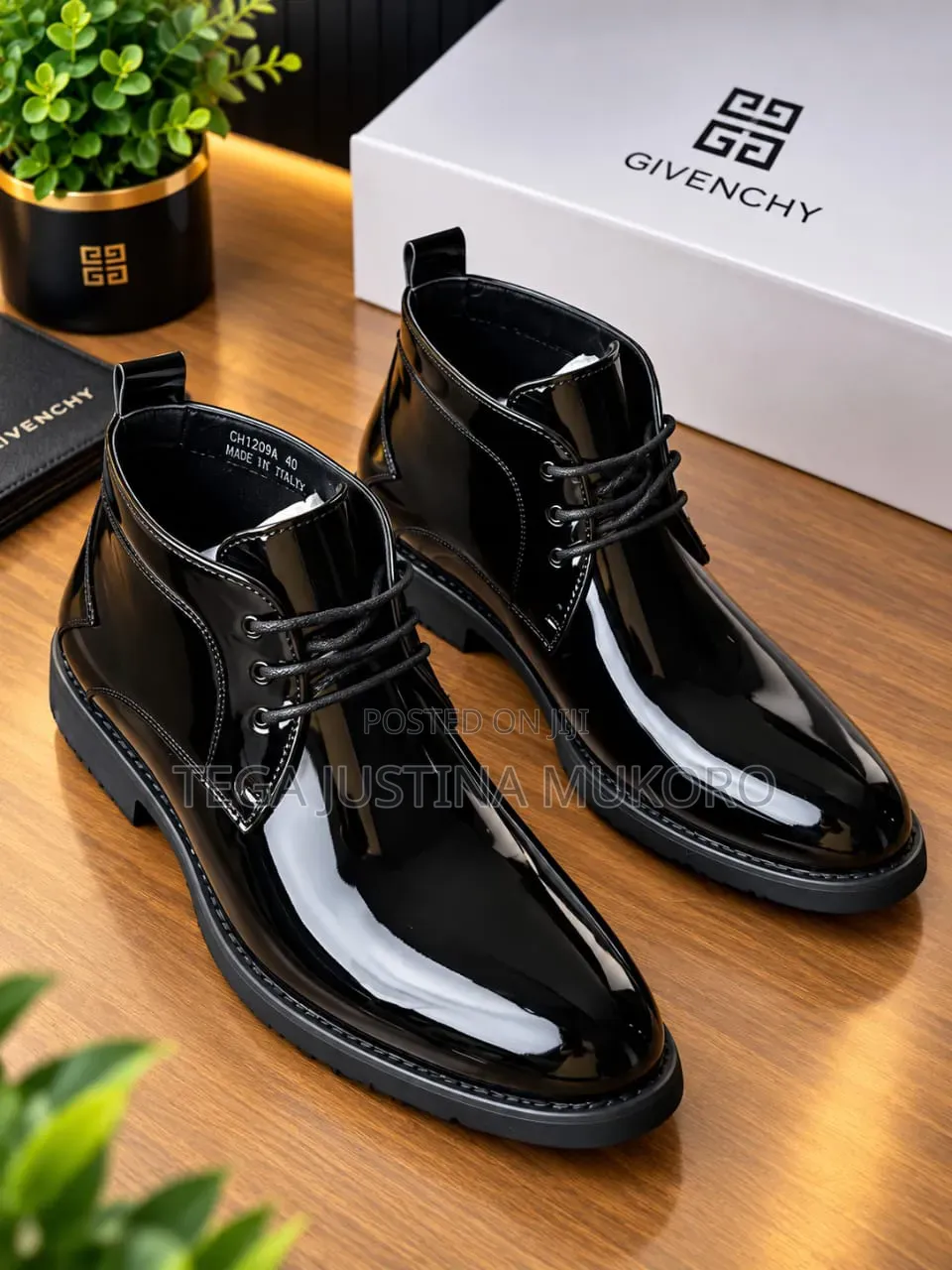 High Quality Givenchy Glossy Leather Ankle Shoe