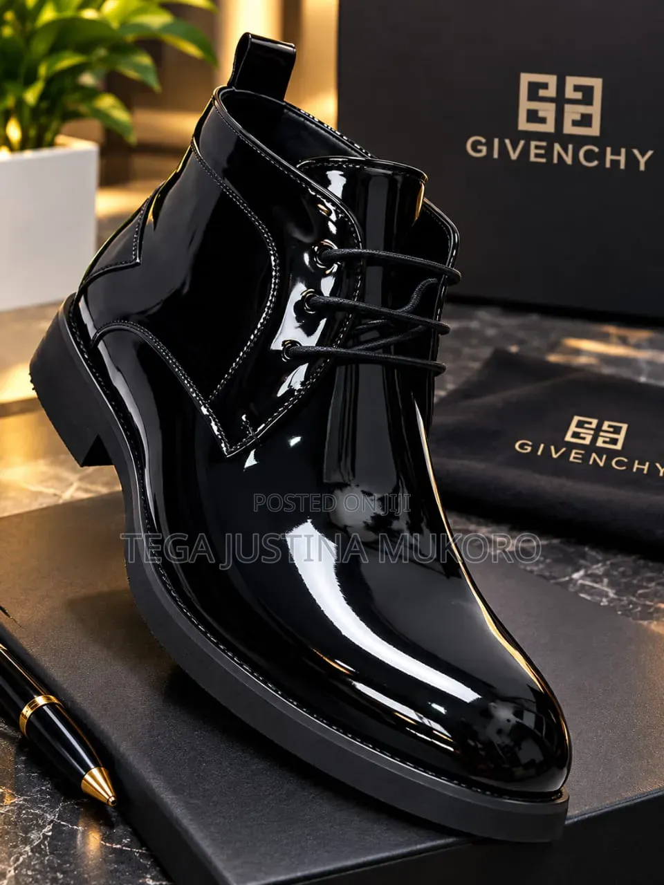 High Quality Givenchy Glossy Leather Ankle Shoe