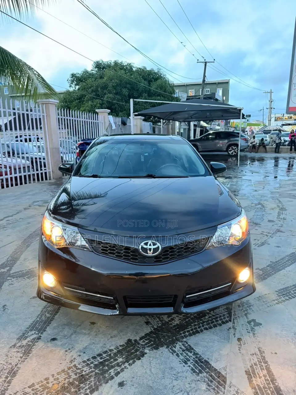 Toyota Camry SE 4dr Sedan (2.5L 4cyl 6A) 2013 Black
