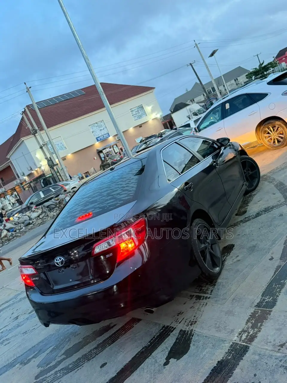 Toyota Camry SE 4dr Sedan (2.5L 4cyl 6A) 2013 Black