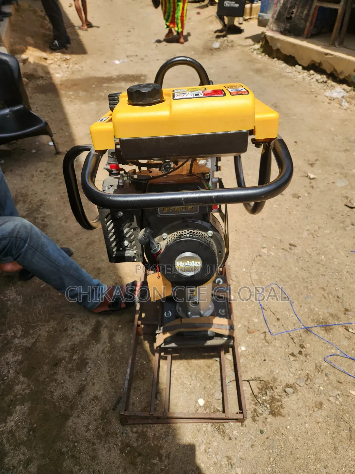 Jumping Compactor