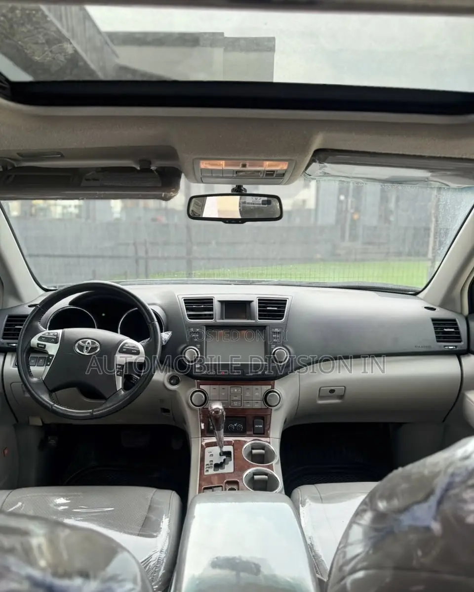 Toyota Highlander Limited 2012 Green