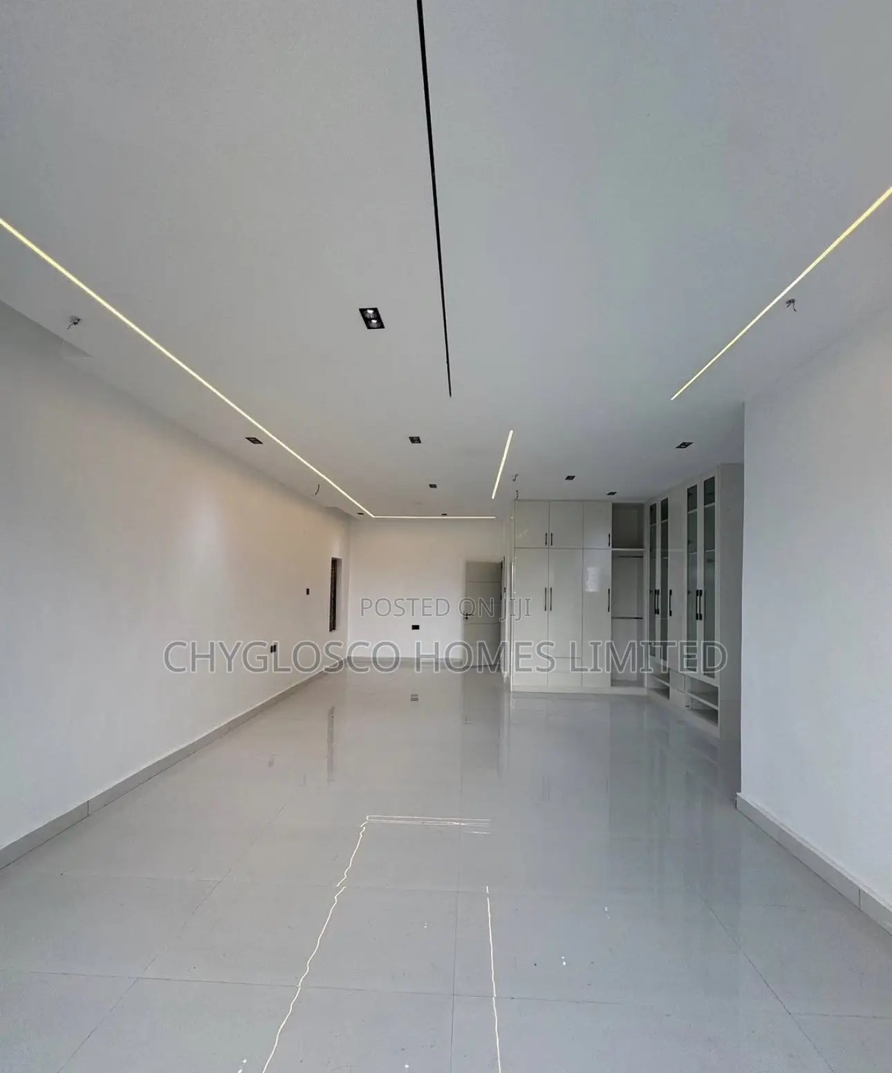4bdrm House in Gold Town Estate, Ruuodomaya for sale
