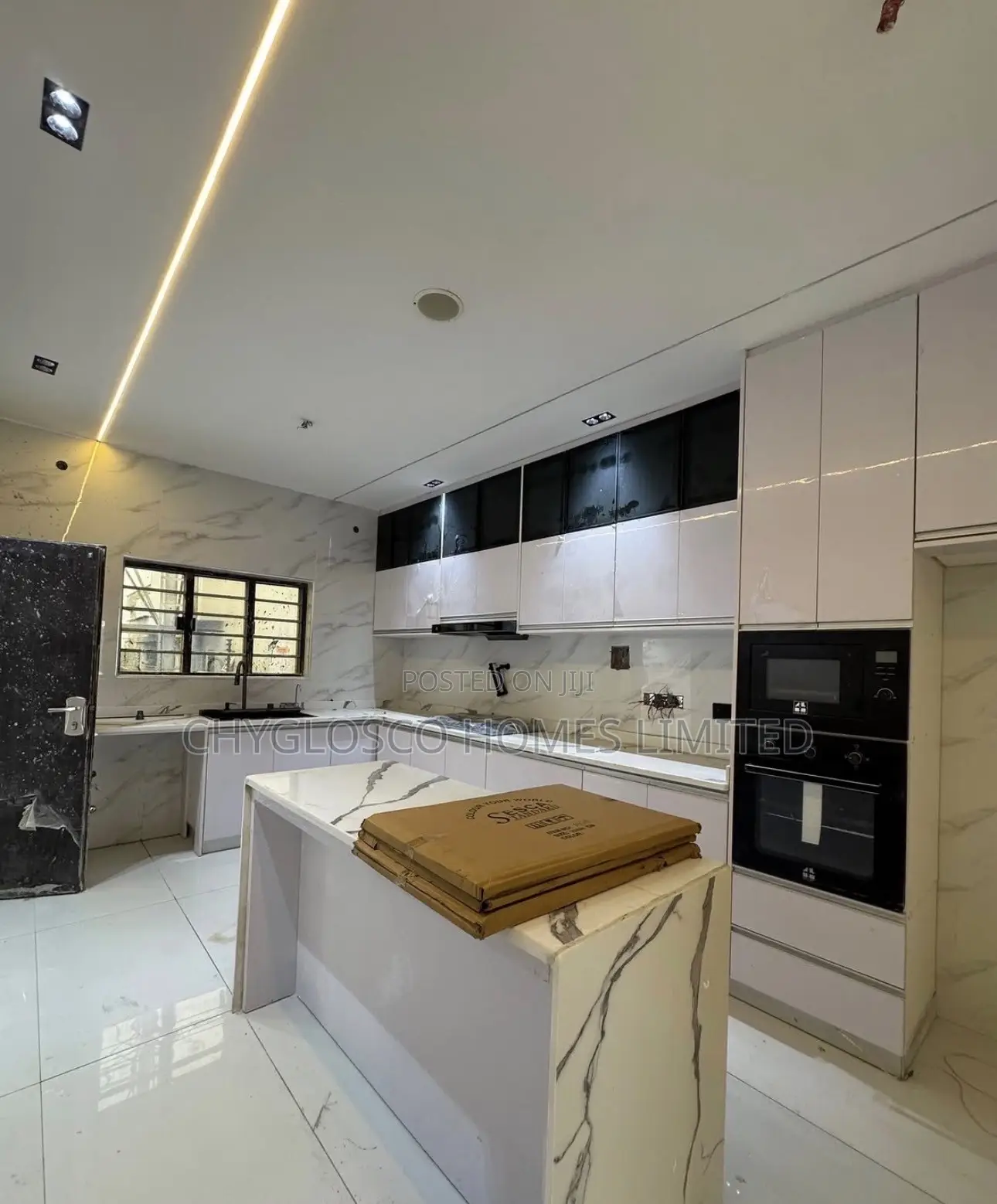 4bdrm House in Gold Town Estate, Ruuodomaya for sale