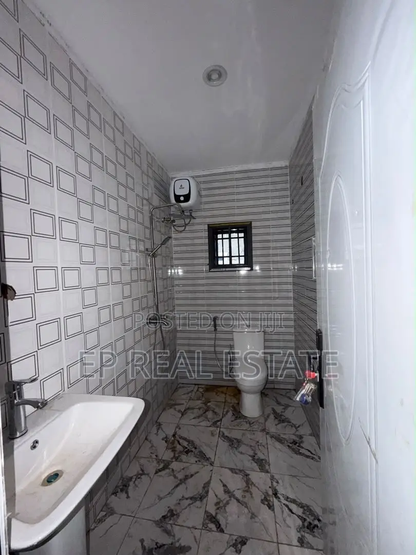 3bdrm Bungalow in Apo District for rent