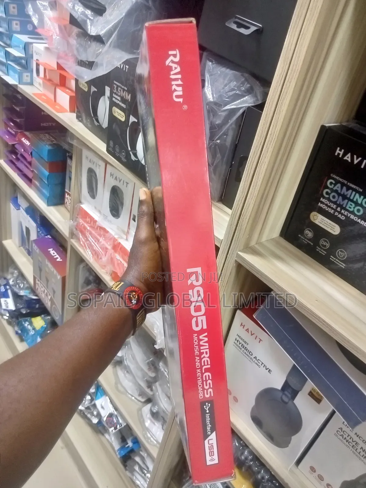 Raiku R905 Wireless Keyboard and Mouse Combo