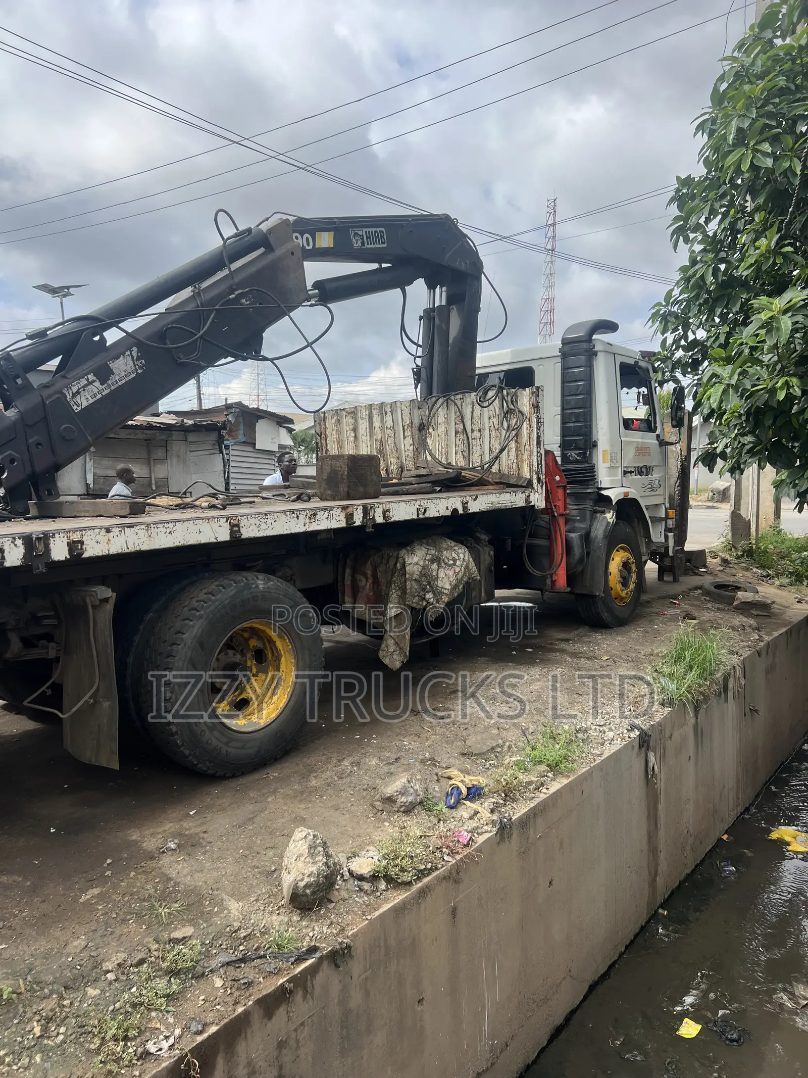 9 Ton Flatbed Hiab Truck for Hire
