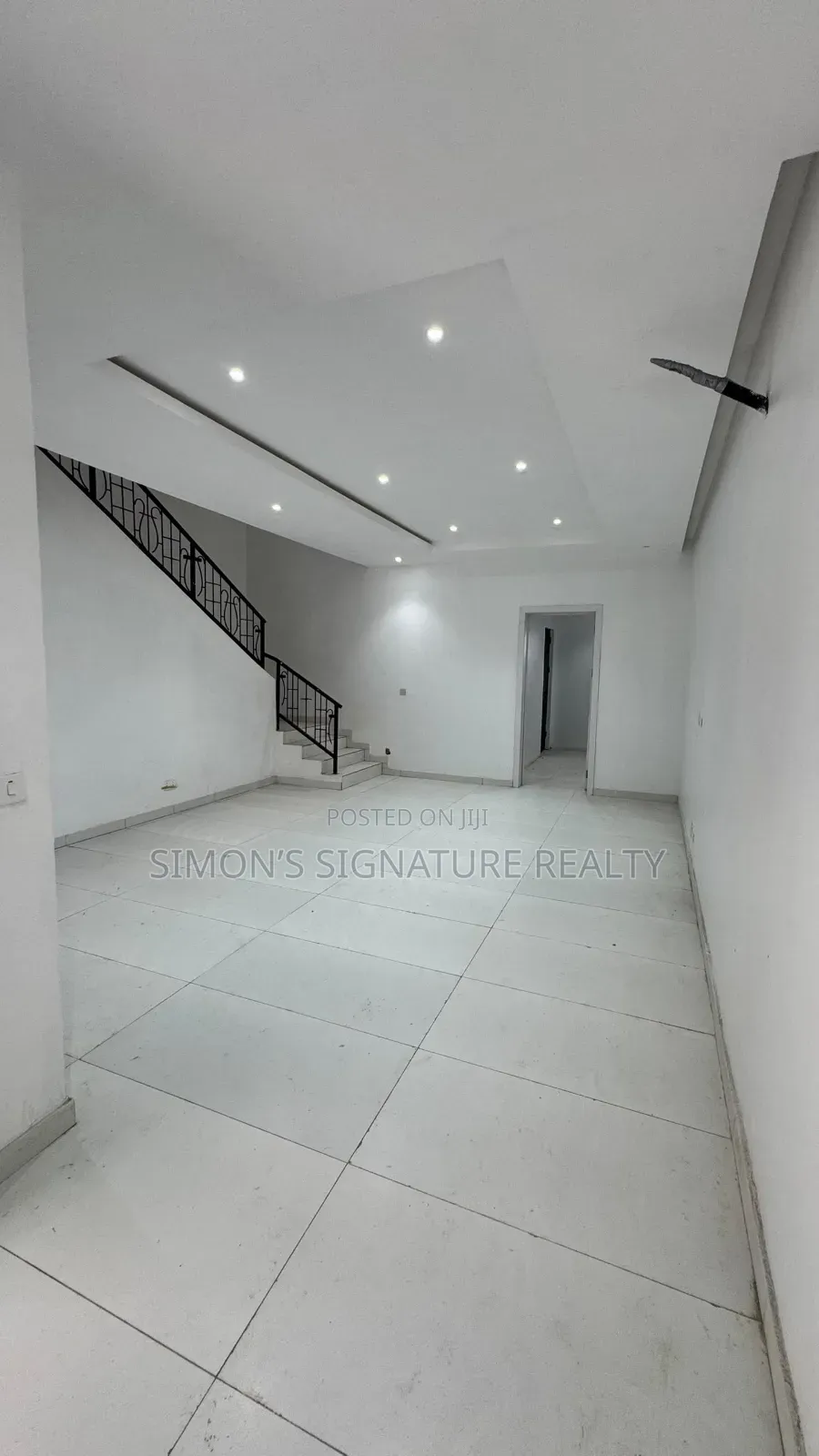4bdrm Duplex in Lekki Phase 1 for rent