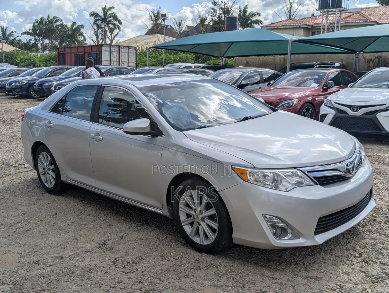 Toyota Camry XLE 4dr Sedan (2.5L 4cyl 6A) 2012 Silver