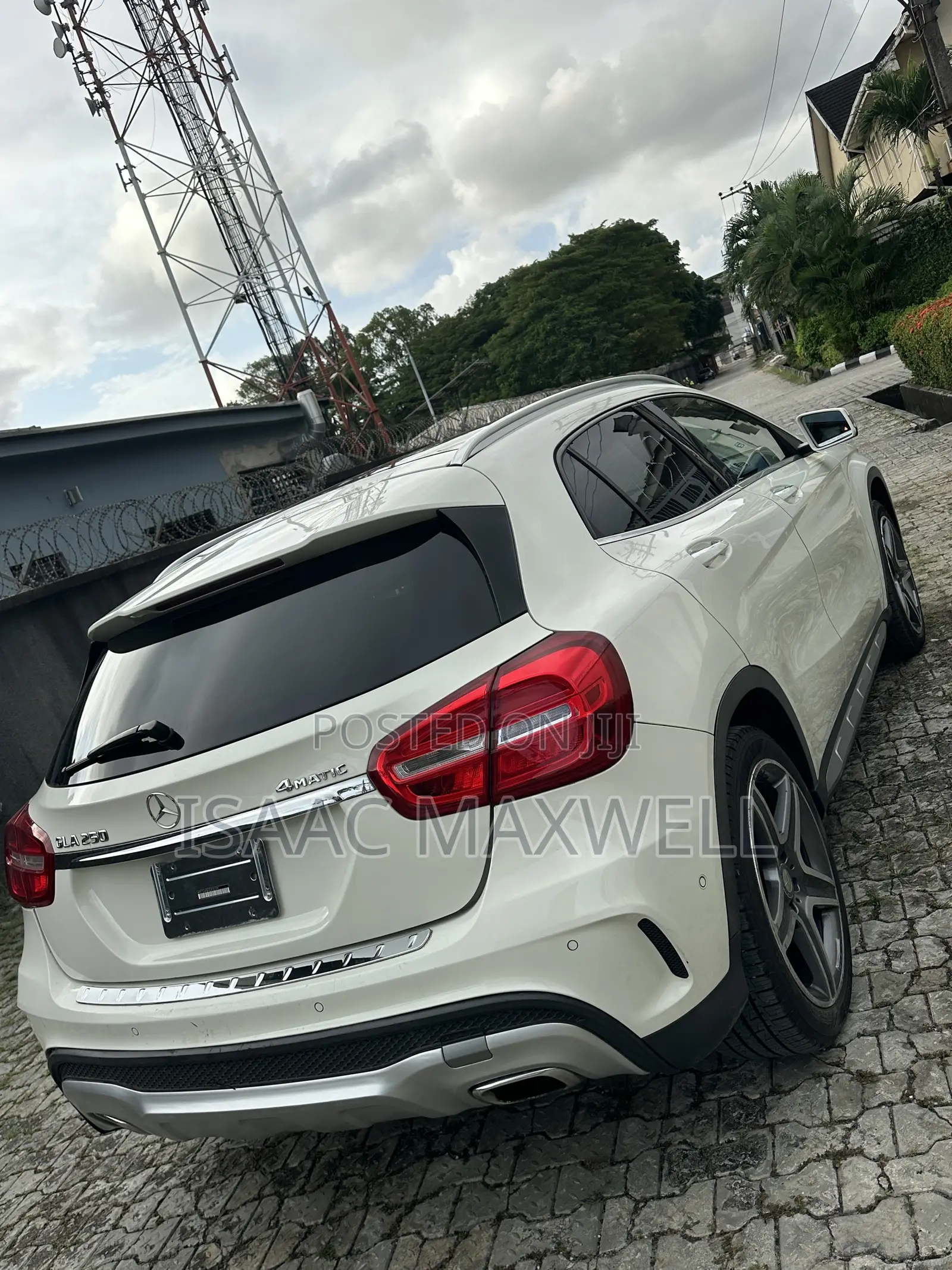Mercedes-Benz GLA 250 2016 White