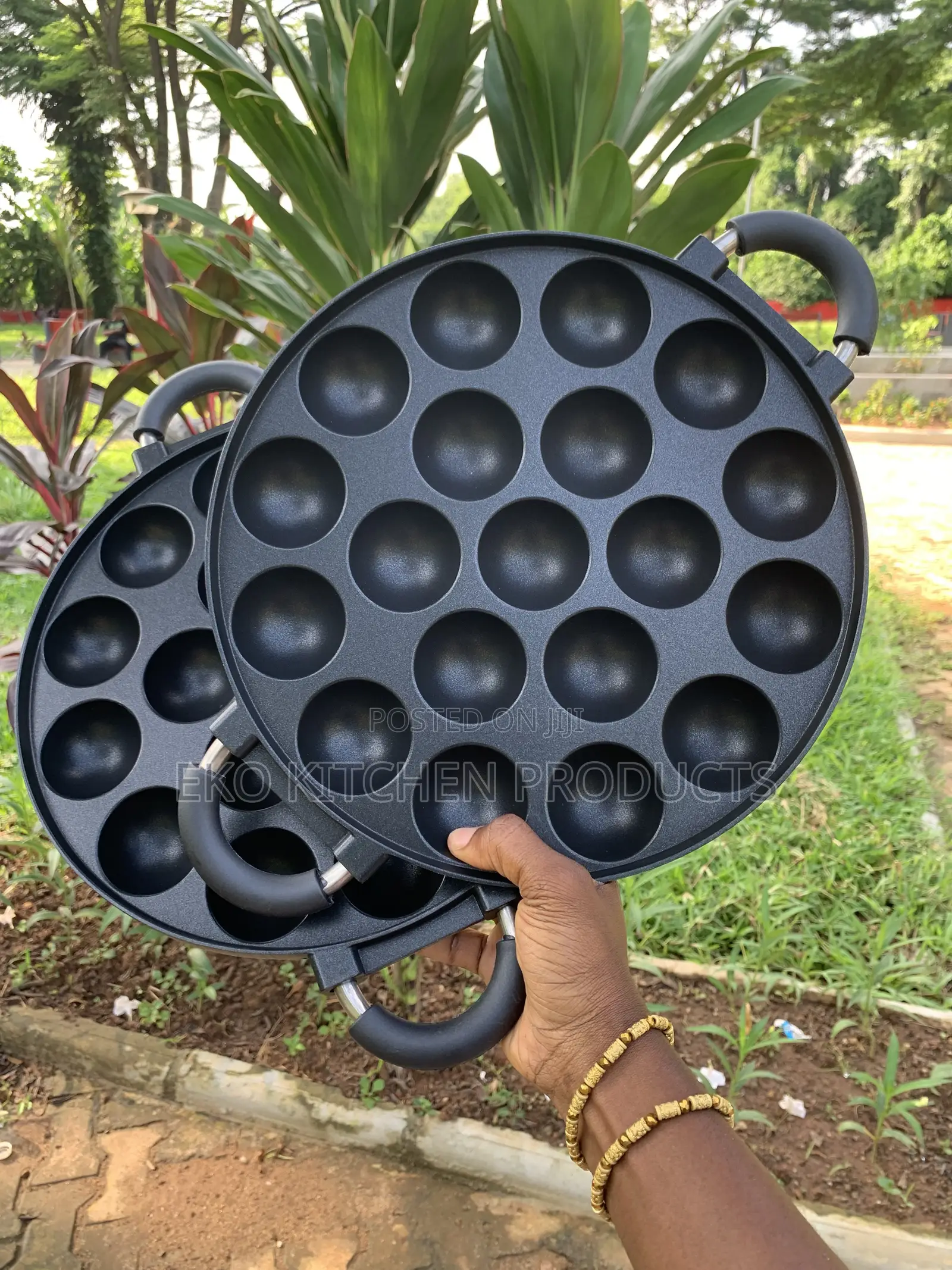 Nineteen Holes Masa Pan