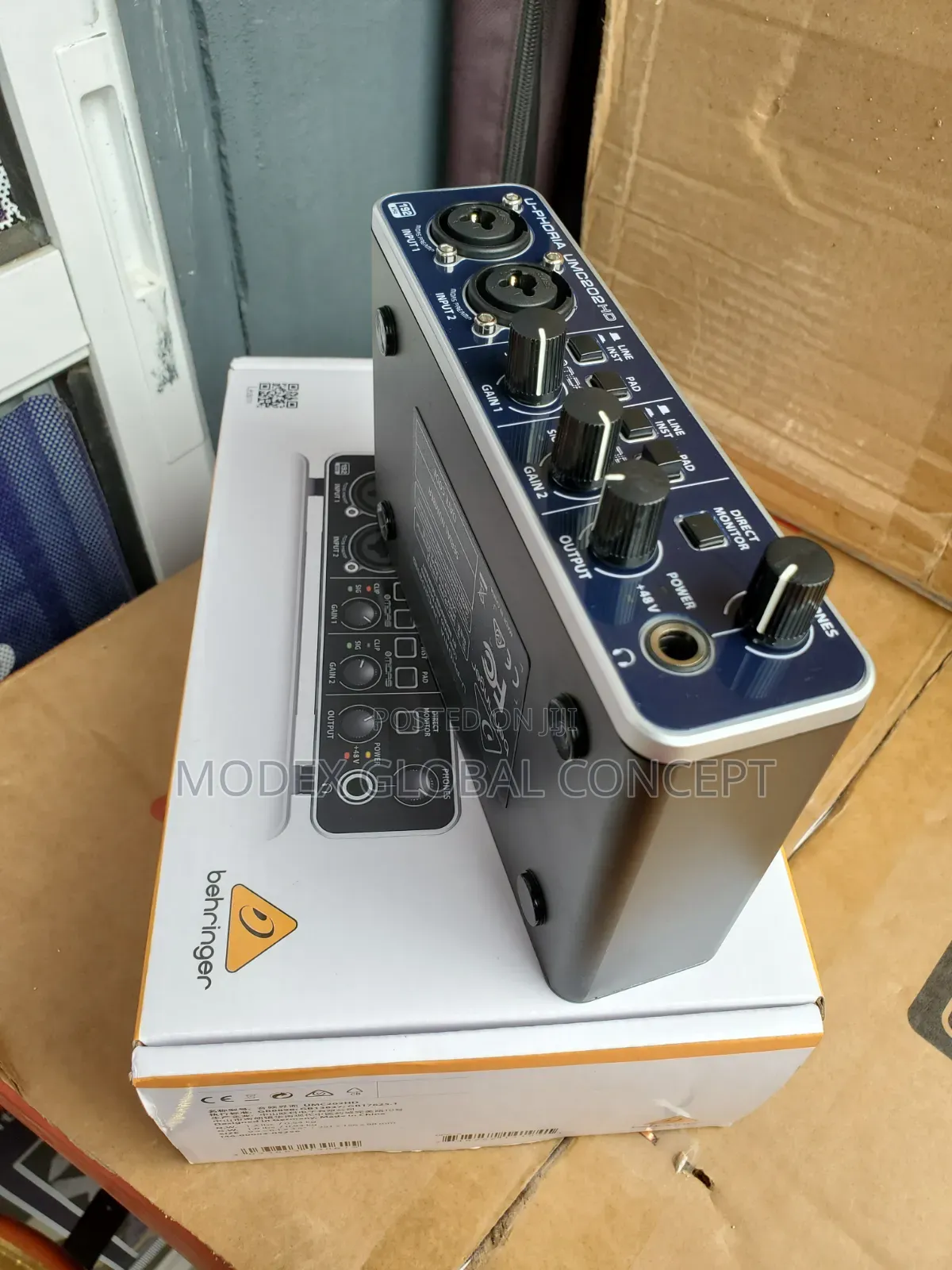 Behringer U-Phoria UMC202HD,