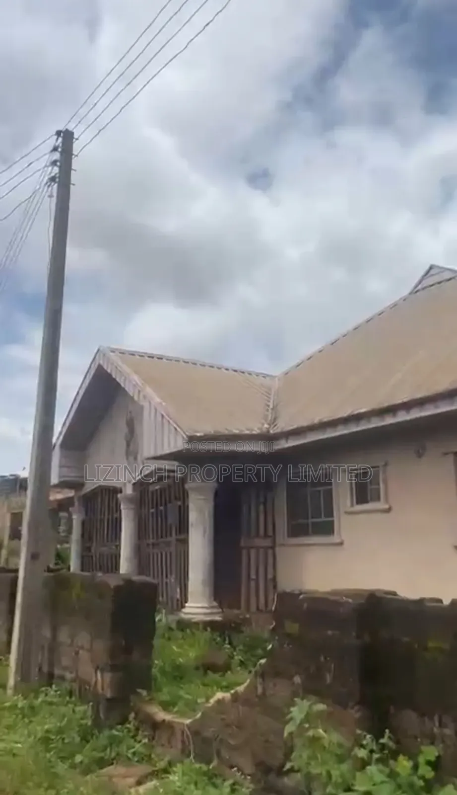 3bdrm Bungalow in Benin City for sale