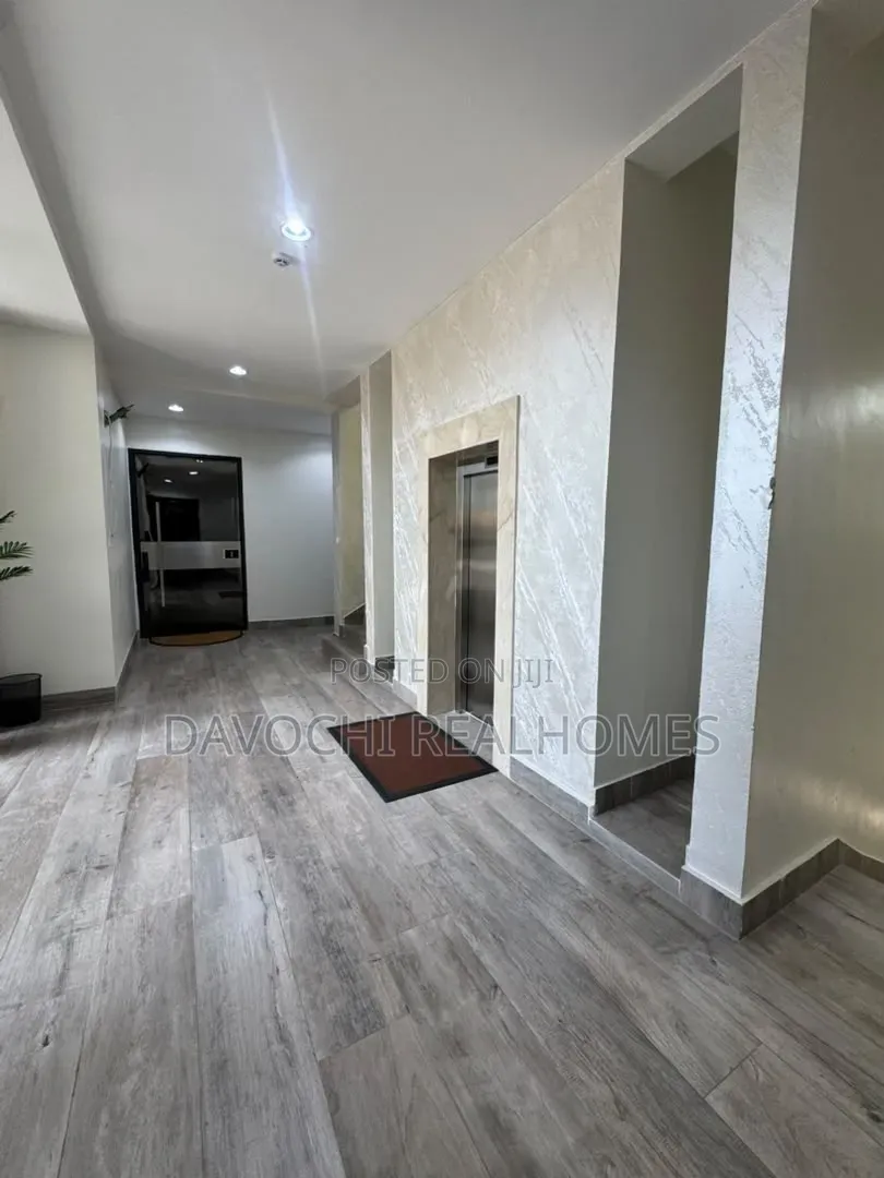 3bdrm Apartment in Lekki Phase 1 for rent