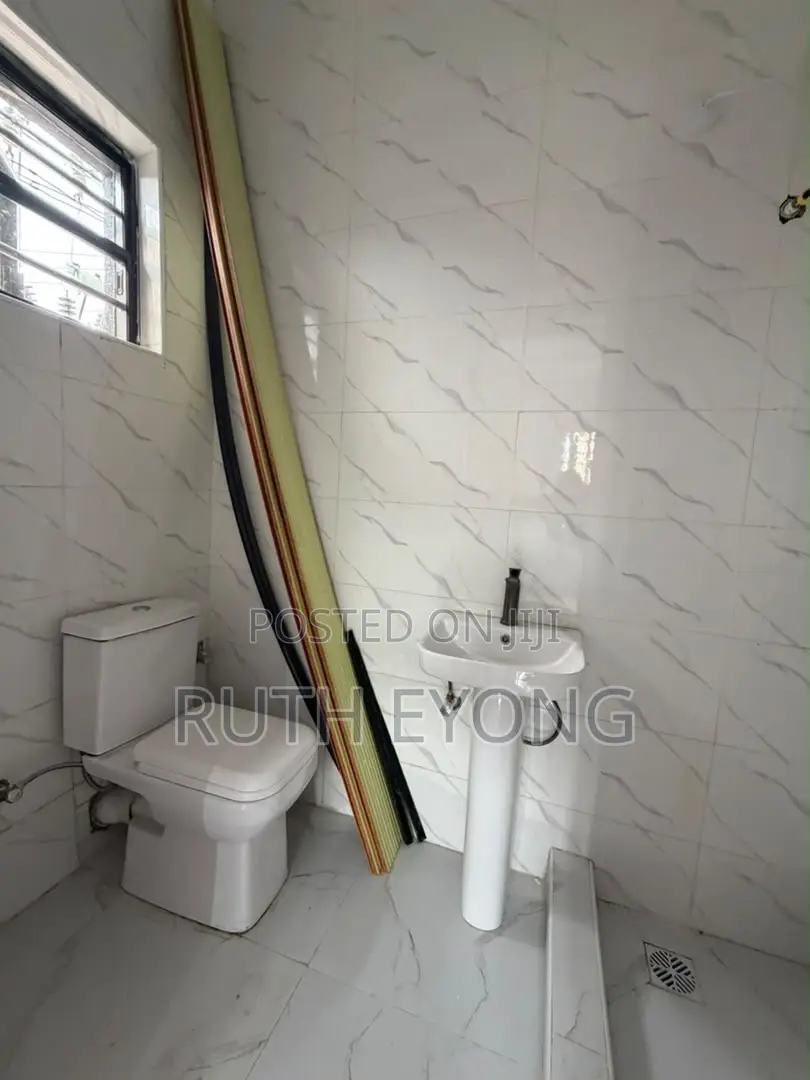 2bdrm Apartment in ππ΄π―πΌ ππ³πΌπ», ππ²πΈπΈπΆ, Igbo-efon for rent