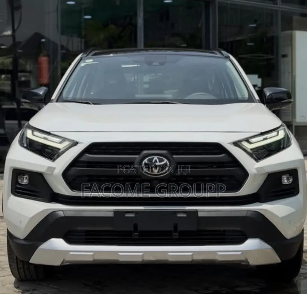 Toyota RAV4 2025 White