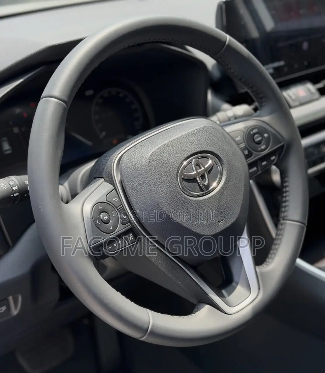 Toyota RAV4 2025 White