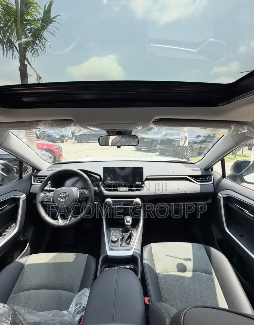 Toyota RAV4 2025 White