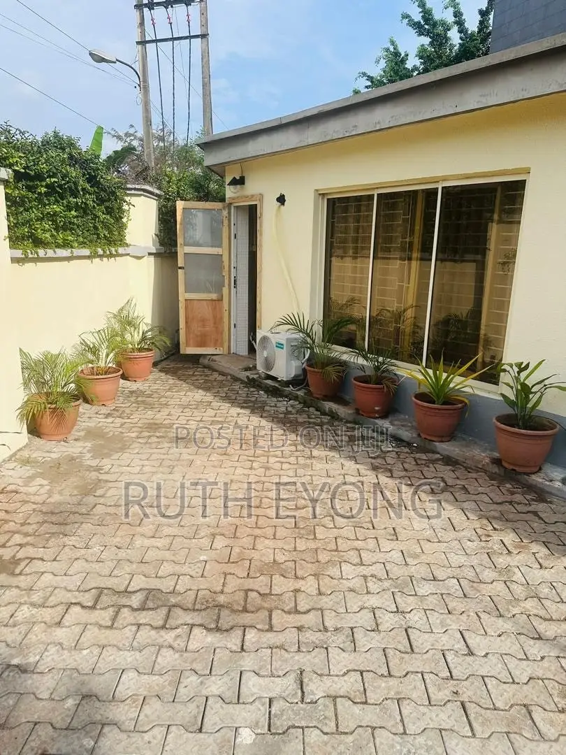 Furnished 2bdrm Bungalow in ๐๐ฒ๐ธ๐ธ๐ถ ๐ฃ๐ต๐ฎ๐๐ฒ 1, Lekki Phase 1 for rent