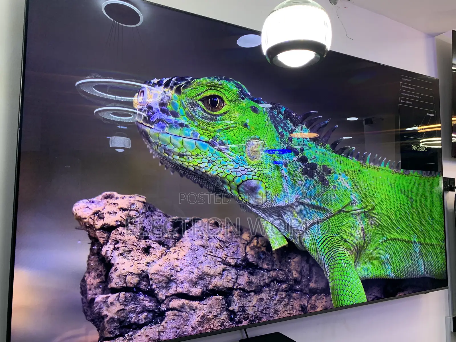 Made in Europe 98-Inch Samsung Uhd HDR Smart TV